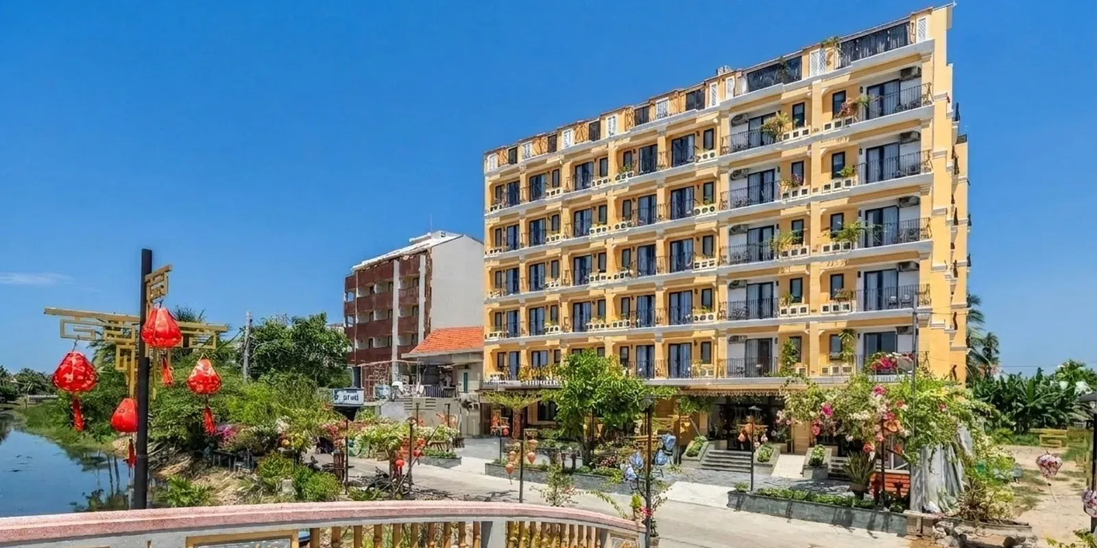 Mặt tiền Nolia & cầu An Hội