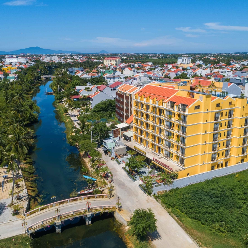 Cảnh 2
